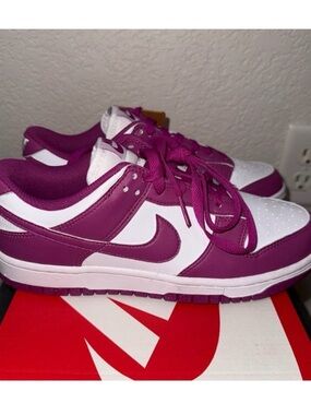 Nike Women’s White and Magenta Low-Top Sneakers - Bold Pink Accents